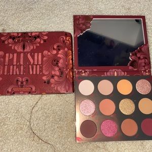 Colourpop plush like me